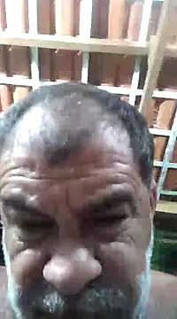 Snapshot of Peludo173317 chatting on December 19, 2024, 1:18 am Peludo173317 online show from December 19, 2024, 1:18 am