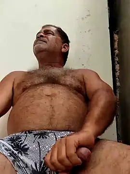 Snapshot of Peludo173317 chatting on December 27, 2024, 1:07 pm Peludo173317 online show from December 27, 2024, 1:07 pm