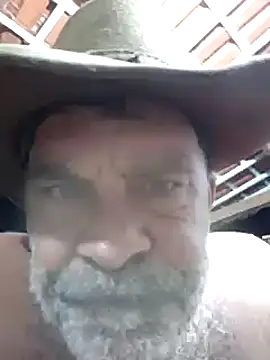 Snapshot of Peludo173317 chatting on March 21, 2025, 1:45 pm Peludo173317 online show from March 21, 2025, 1:45 pm