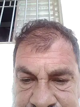 Snapshot of Peludo173317 chatting on December 4, 2025, 1:42 pm Peludo173317 online show from December 4, 2025, 1:42 pm