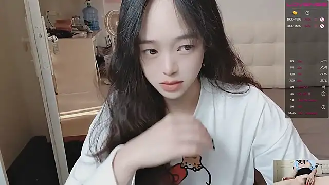 Snapshot of QiuPeiPeimmm chatting on December 15, 2025, 8:40 am QiuPeiPeimmm online show from December 15, 2025, 8:40 am