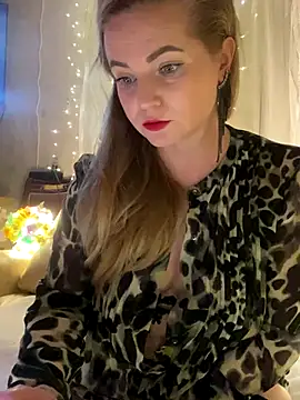 Snapshot of Lady__Maria chatting on December 2, 2024, 4:20 pm Lady  Maria online show from December 2, 2024, 4:20 pm