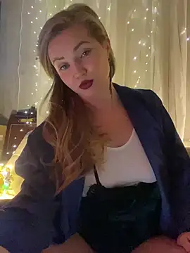 Snapshot of Lady__Maria chatting on December 20, 2024, 7:39 pm Lady  Maria online show from December 20, 2024, 7:39 pm