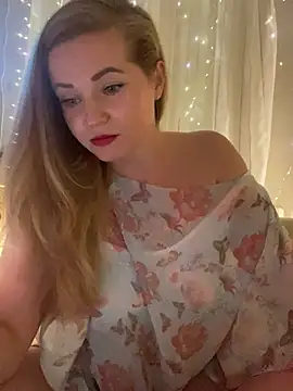 Snapshot of Lady__Maria chatting on December 22, 2024, 10:36 pm Lady  Maria online show from December 22, 2024, 10:36 pm