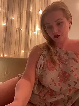 Snapshot of Lady__Maria chatting on January 10, 2025, 5:02 pm Lady  Maria online show from January 10, 2025, 5:02 pm