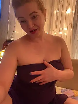 Snapshot of Lady__Maria chatting on January 21, 2025, 7:17 pm Lady  Maria online show from January 21, 2025, 7:17 pm