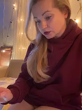 Snapshot of Lady__Maria chatting on February 11, 2025, 3:40 pm Lady  Maria online show from February 11, 2025, 3:40 pm
