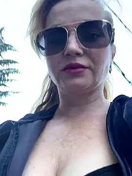 Snapshot of Lady__Maria chatting on October 2, 2025, 12:45 pm Lady  Maria online show from October 2, 2025, 12:45 pm