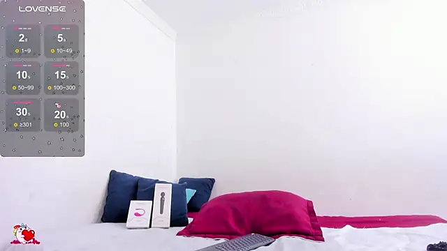 Snapshot of HEAVY_MEGAN chatting on September 19, 2025, 2:18 pm HEAVY MEGAN online show from September 19, 2025, 2:18 pm