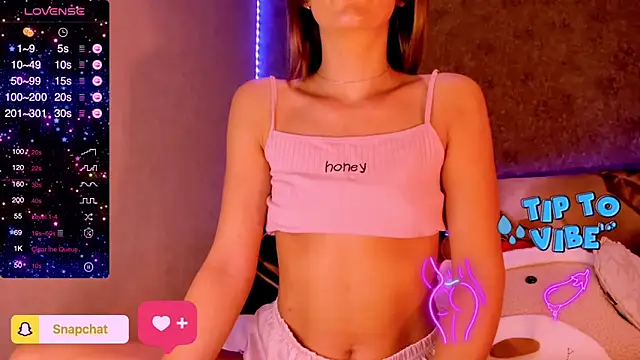 Snapshot of madina_taher chatting on January 24, 2025, 2:18 am madina taher online show from January 24, 2025, 2:18 am