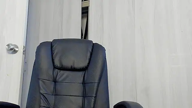 Snapshot of katrhin_66 chatting on September 18, 2025, 6:10 pm katrhin 66 online show from September 18, 2025, 6:10 pm