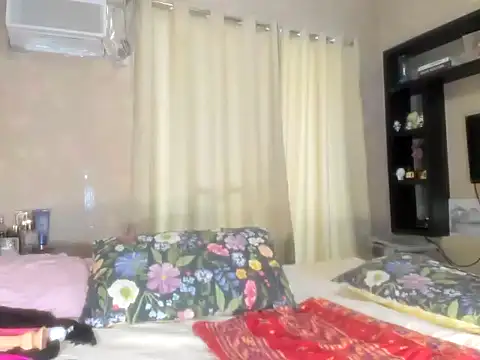 Snapshot of asianDeexoxo chatting on December 2, 2025, 5:35 am asianDeexoxo online show from December 2, 2025, 5:35 am