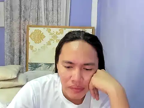 lady kim boner online show from October 15, 2025, 6:46 am