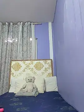 lady kim boner online show from December 17, 2025, 1:55 am