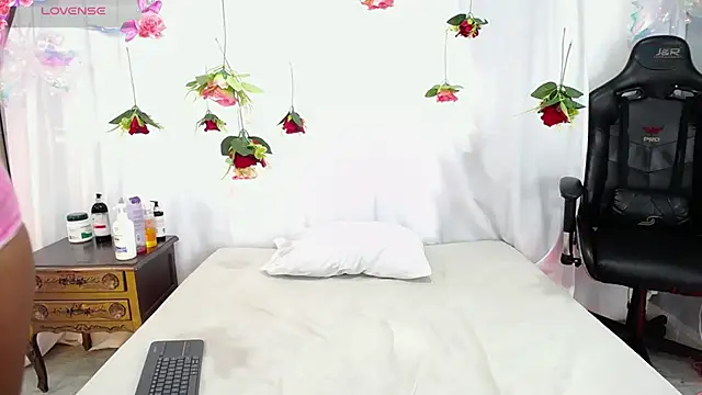 BLACK ROSSE 1 online show from February 28, 2025, 12:42 pm