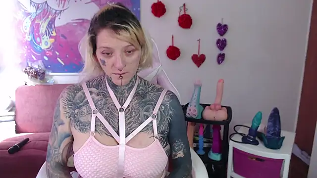 SLOPPYTITSS online show from February 17, 2025, 4:37 pm