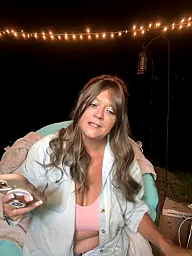 cowgirlc online show from September 25, 2025, 1:53 am