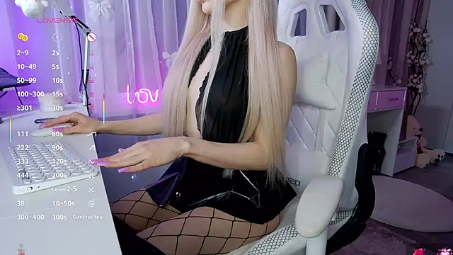 my--Polina online show from October 17, 2025, 10:01 pm