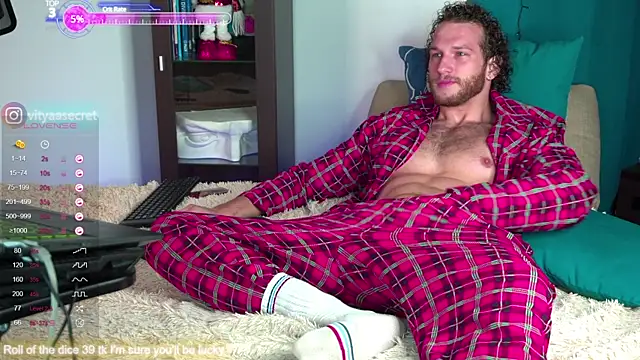 Snapshot of VIktorSecret chatting on January 19, 2025, 4:01 am VIktorSecret online show from January 19, 2025, 4:01 am