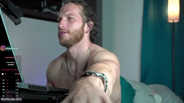 Snapshot of VIktorSecret chatting on October 1, 2025, 5:13 am VIktorSecret online show from October 1, 2025, 5:13 am