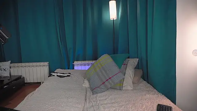 Snapshot of VIktorSecret chatting on November 28, 2025, 4:15 am VIktorSecret online show from November 28, 2025, 4:15 am