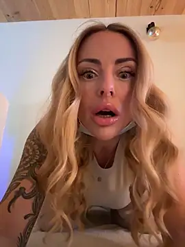 EmaSalis online show from November 7, 2025, 9:31 am