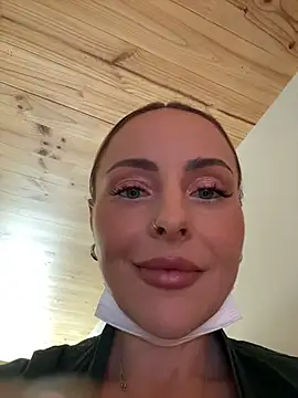 EmaSalis online show from November 28, 2025, 1:25 pm