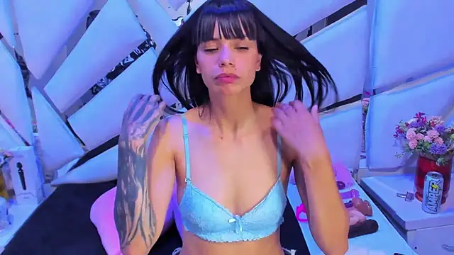 kylie seex online show from November 12, 2025, 2:12 am