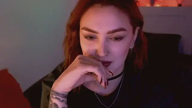 Snapshot of LilyFarey chatting on December 12, 2024, 5:37 pm LilyFarey online show from December 12, 2024, 5:37 pm