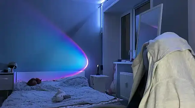 Uniarten online show from December 29, 2024, 7:00 pm