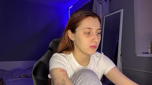 Uniarten online show from January 15, 2025, 2:13 pm