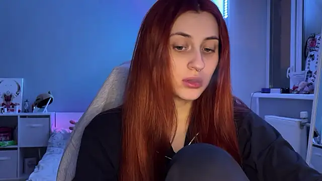 Uniarten online show from February 11, 2025, 5:18 pm