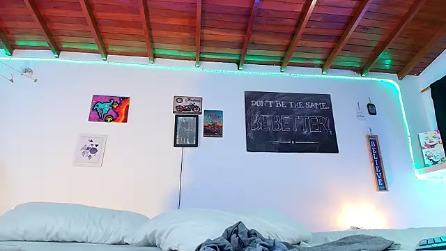 Snapshot of RyanCarter_ chatting on February 8, 2025, 5:39 pm RyanCarter  online show from February 8, 2025, 5:39 pm