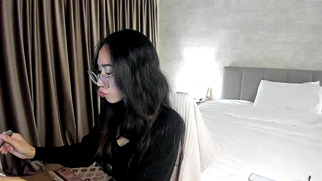 Snapshot of itsyourcassie chatting on December 16, 2024, 3:08 am itsyourcassie online show from December 16, 2024, 3:08 am