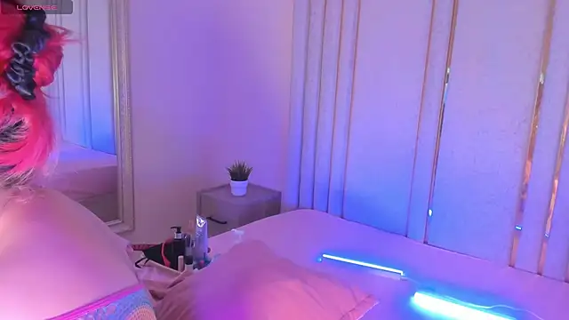 Snapshot of Saekohofman chatting on November 18, 2025, 4:06 am Saekohofman online show from November 18, 2025, 4:06 am