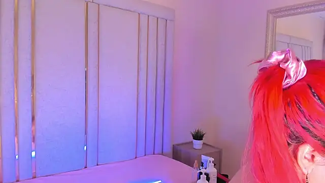 Snapshot of Saekohofman chatting on November 24, 2025, 4:12 am Saekohofman online show from November 24, 2025, 4:12 am