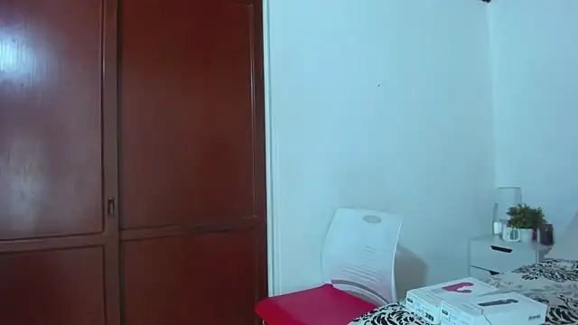 ZulyMichels online show from January 24, 2025, 12:41 pm