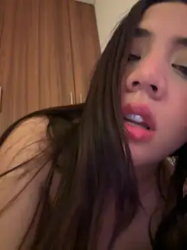 Snapshot of marcimaa chatting on December 21, 2024, 5:36 am marcimaa online show from December 21, 2024, 5:36 am