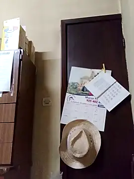 White rabbit  online show from January 3, 2025, 9:47 pm