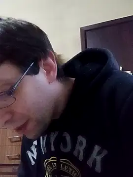 White rabbit  online show from January 9, 2025, 4:49 pm