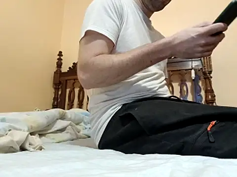 White rabbit  online show from November 27, 2025, 9:22 am