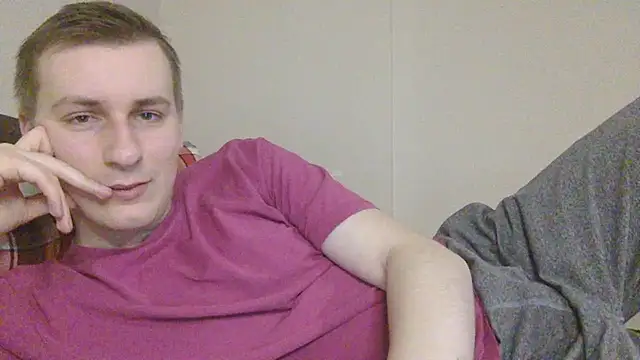 Snapshot of your_andy chatting on November 28, 2025, 8:28 am your andy online show from November 28, 2025, 8:28 am