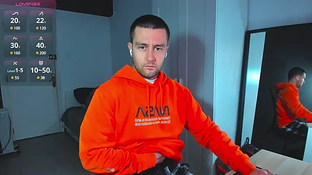 Snapshot of HonestAndrew chatting on January 28, 2025, 10:02 am HonestAndrew online show from January 28, 2025, 10:02 am