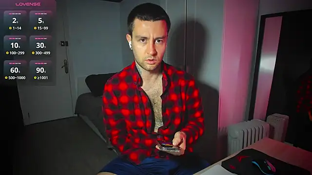 Snapshot of HonestAndrew chatting on February 14, 2025, 6:45 am HonestAndrew online show from February 14, 2025, 6:45 am