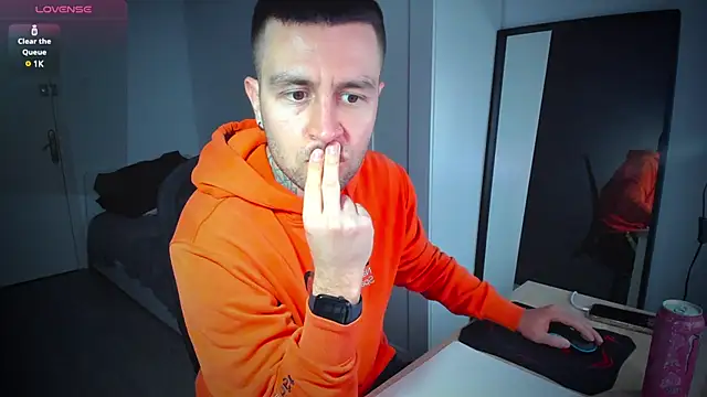 Snapshot of HonestAndrew chatting on March 1, 2025, 2:44 pm HonestAndrew online show from March 1, 2025, 2:44 pm