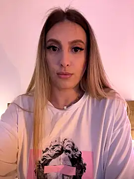 Eva Ryen online show from October 25, 2025, 4:13 pm