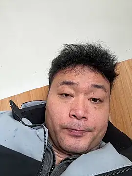 Snapshot of S00 chatting on December 18, 2025, 3:56 am S00 online show from December 18, 2025, 3:56 am