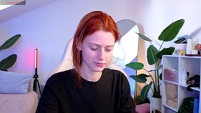 Snapshot of doll_lesli chatting on November 9, 2025, 8:34 am doll lesli online show from November 9, 2025, 8:34 am