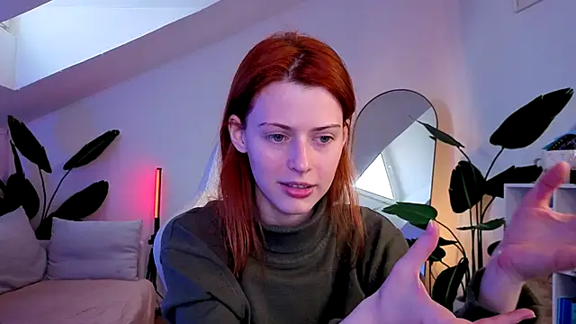 Snapshot of doll_lesli chatting on November 23, 2025, 9:31 am doll lesli online show from November 23, 2025, 9:31 am