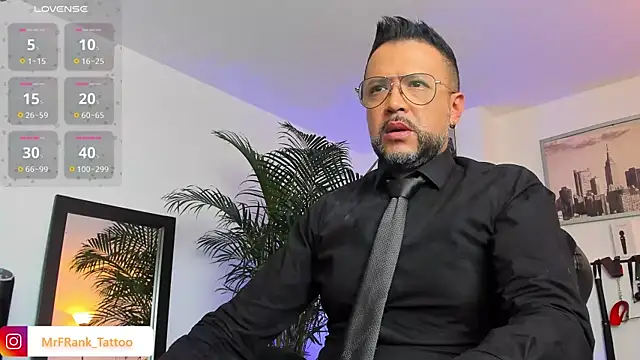 Snapshot of MrFrank_tattoo chatting on January 13, 2025, 1:49 pm MrFrank tattoo online show from January 13, 2025, 1:49 pm